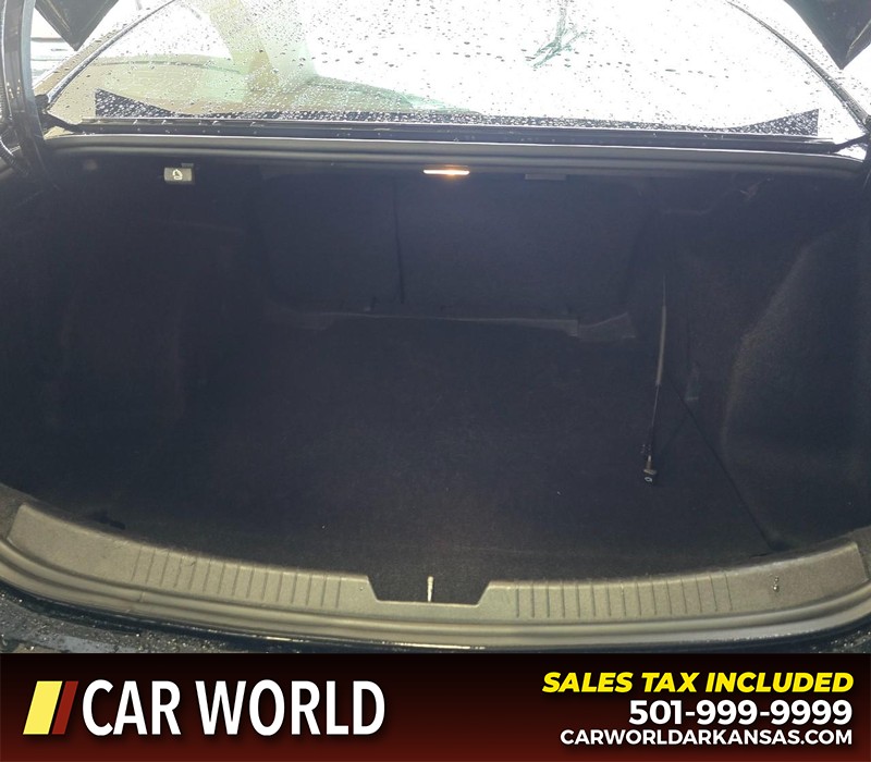 Chevrolet Malibu Vehicle Full-screen Gallery Image 13