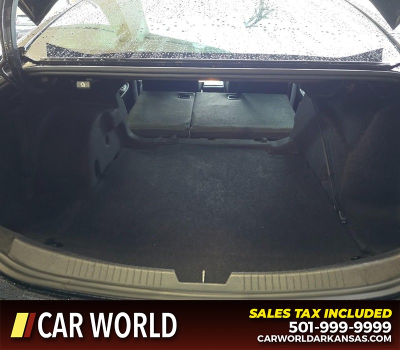 Chevrolet Malibu Vehicle Full-screen Gallery Image 14