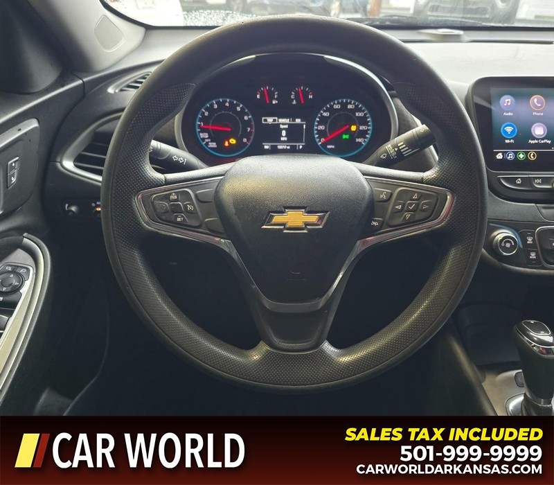 Chevrolet Malibu Vehicle Full-screen Gallery Image 15