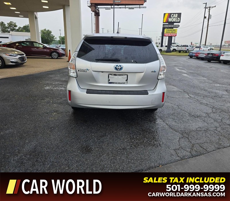 Toyota Prius V Vehicle Full-screen Gallery Image 5