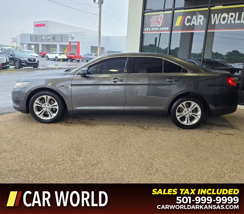 Ford Taurus Vehicle Full-screen Gallery Image 4