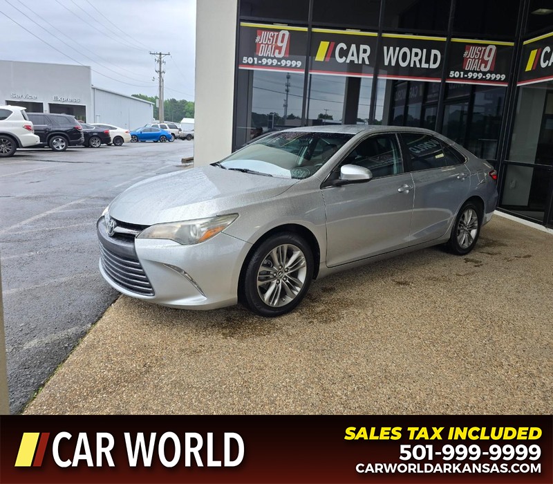 Toyota Camry Vehicle Full-screen Gallery Image 3