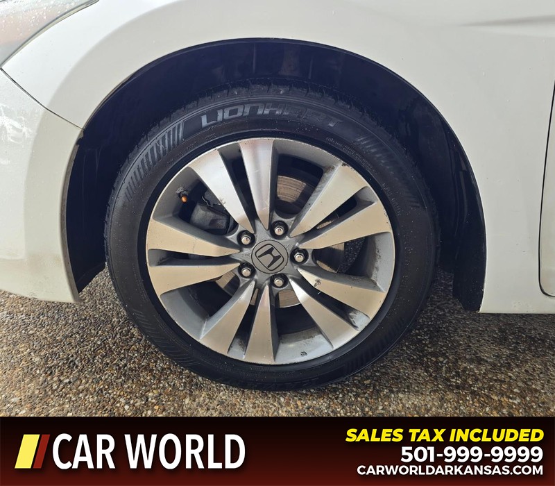 Honda Accord Coupe Vehicle Full-screen Gallery Image 6