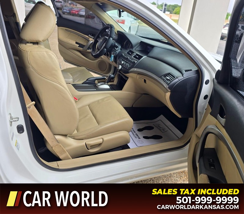 Honda Accord Coupe Vehicle Full-screen Gallery Image 10