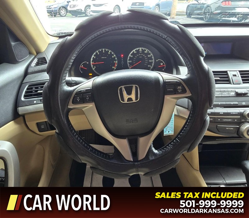 Honda Accord Coupe Vehicle Full-screen Gallery Image 14