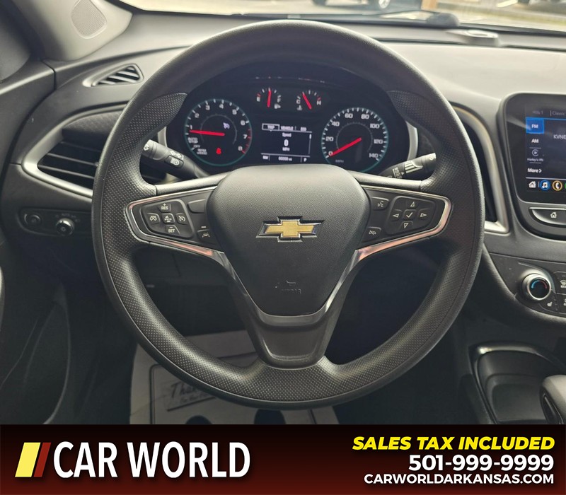 Chevrolet Malibu Vehicle Full-screen Gallery Image 15