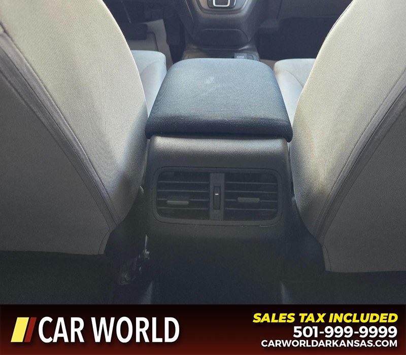 Honda CR-V Vehicle Full-screen Gallery Image 19