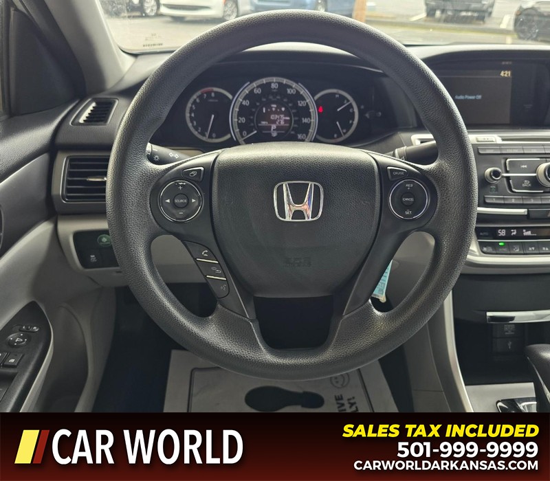 Honda Accord Sedan Vehicle Full-screen Gallery Image 14