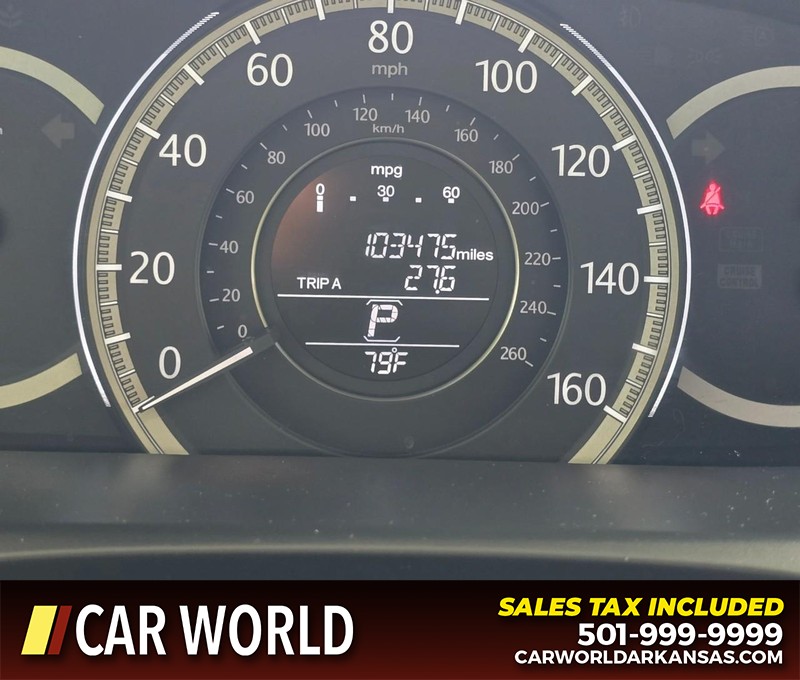 Honda Accord Sedan Vehicle Full-screen Gallery Image 15