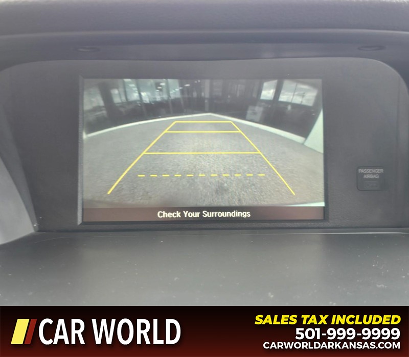 Honda Accord Sedan Vehicle Full-screen Gallery Image 18