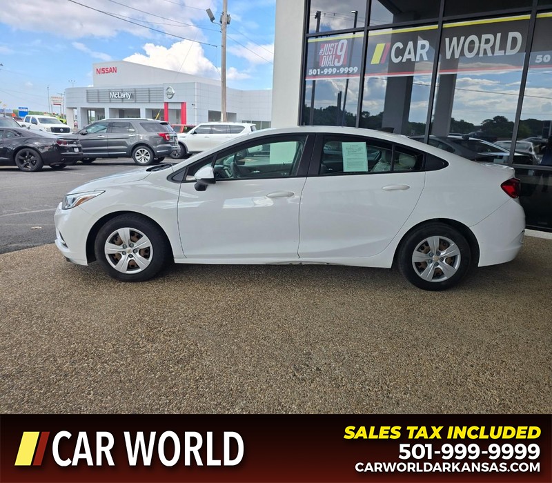 Chevrolet Cruze Vehicle Full-screen Gallery Image 4