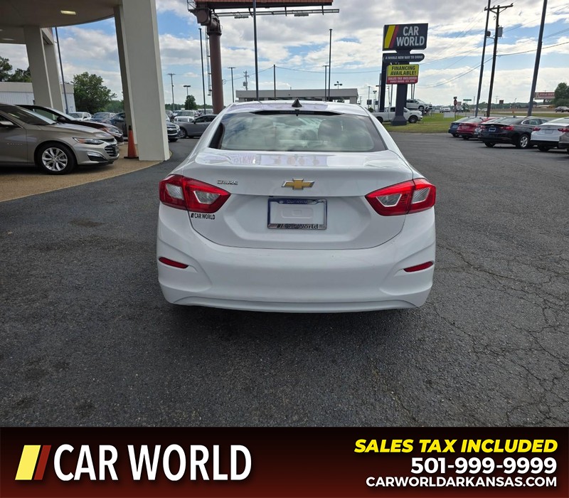 Chevrolet Cruze Vehicle Full-screen Gallery Image 5