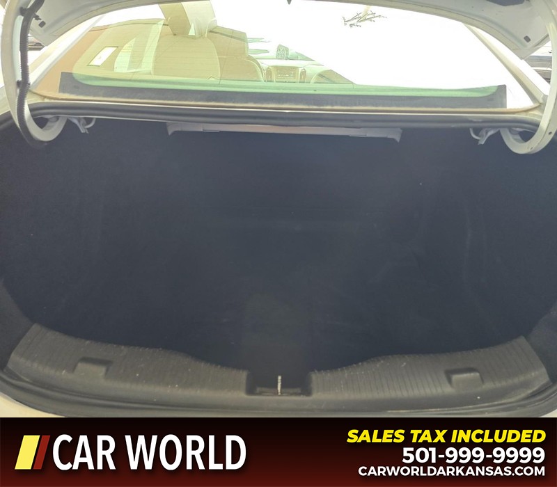 Chevrolet Cruze Vehicle Full-screen Gallery Image 13