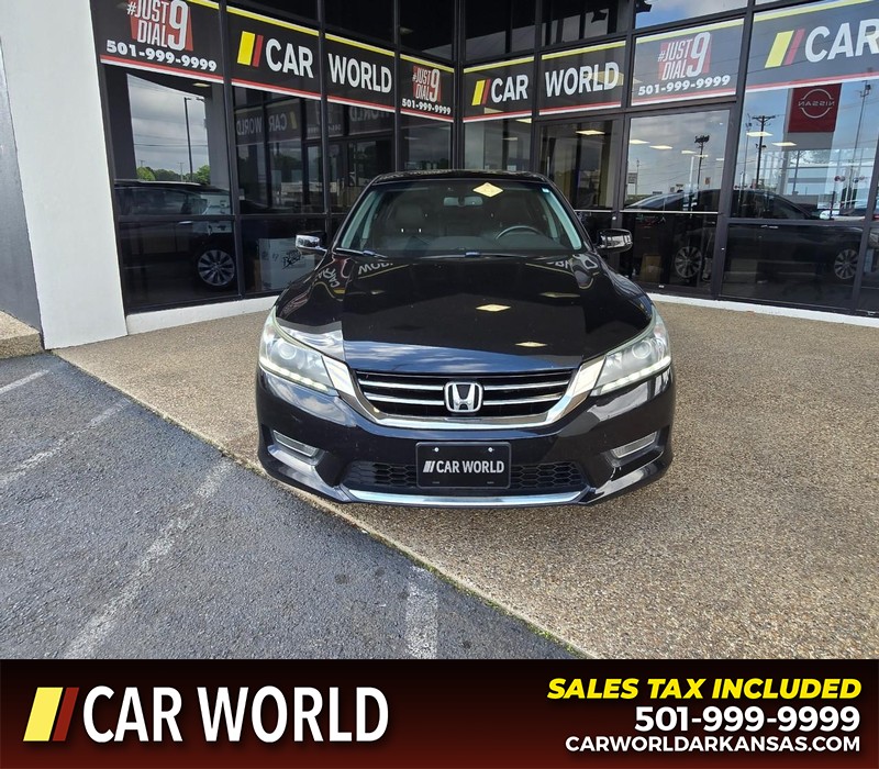 Honda Accord Sedan Vehicle Full-screen Gallery Image 2