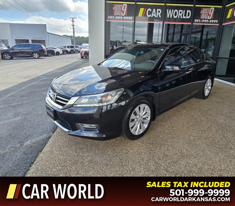 Honda Accord Sedan Vehicle Full-screen Gallery Image 3