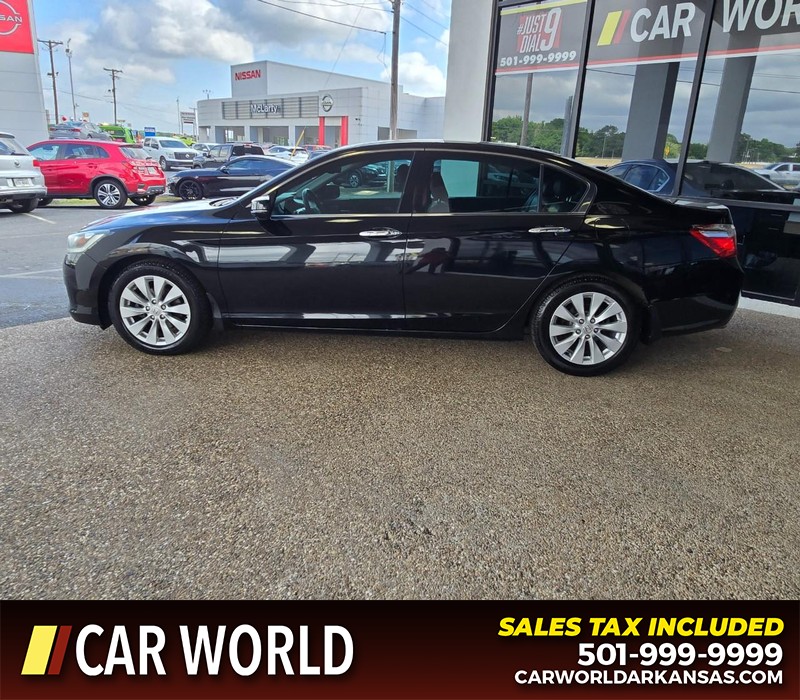 Honda Accord Sedan Vehicle Full-screen Gallery Image 4