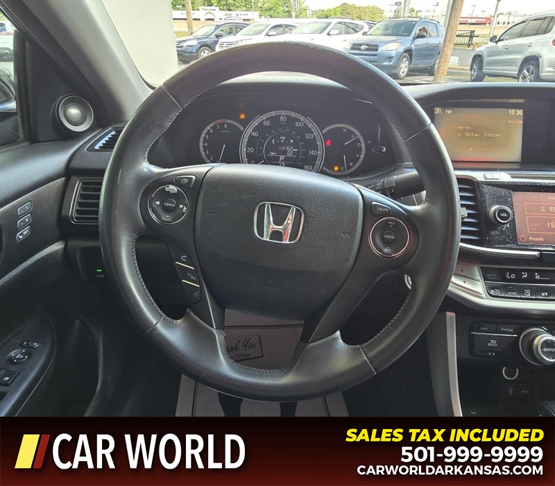 Honda Accord Sedan Vehicle Full-screen Gallery Image 14
