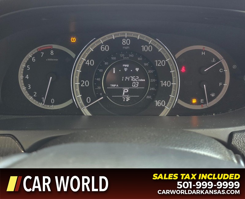 Honda Accord Sedan Vehicle Full-screen Gallery Image 16