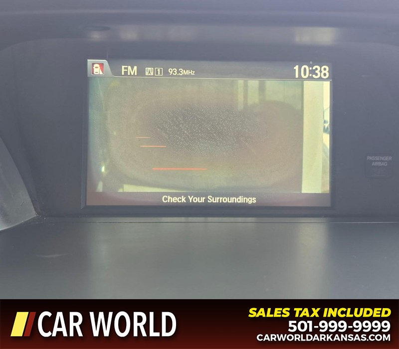 Honda Accord Sedan Vehicle Full-screen Gallery Image 18