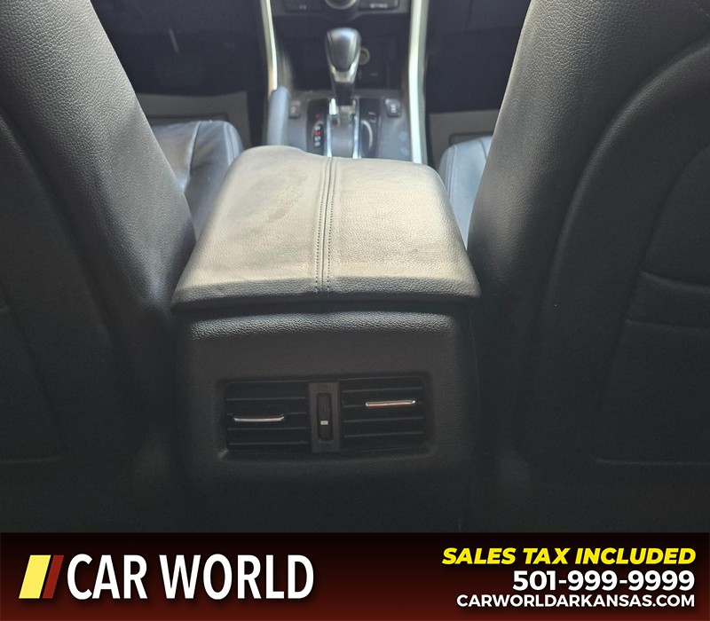 Honda Accord Sedan Vehicle Full-screen Gallery Image 21