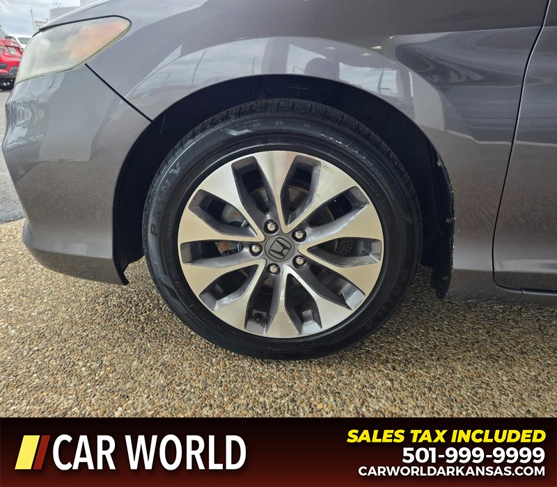 Honda Accord Coupe Vehicle Full-screen Gallery Image 6