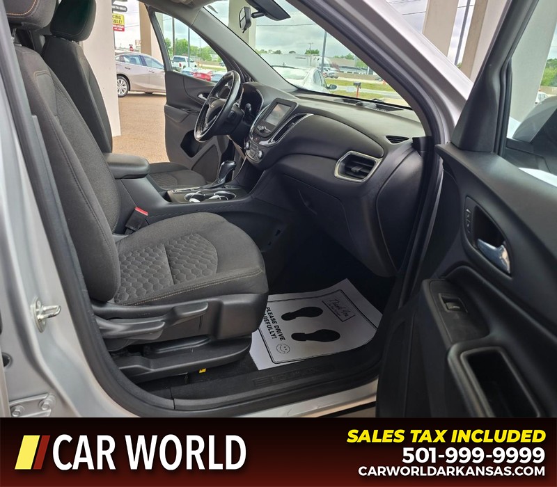 Chevrolet Equinox Vehicle Full-screen Gallery Image 11