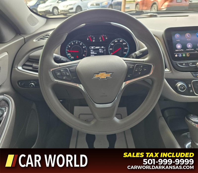 Chevrolet Malibu Vehicle Full-screen Gallery Image 15