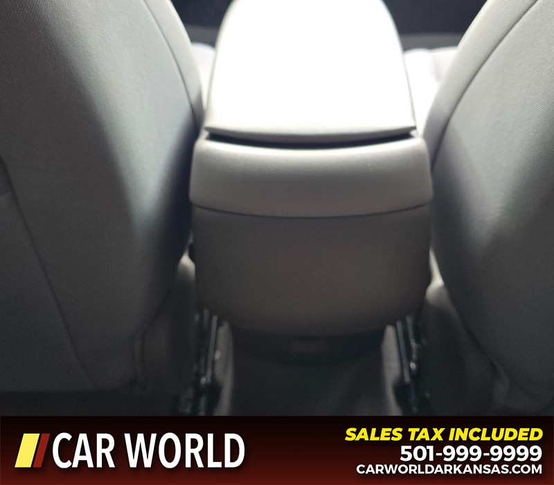 Chevrolet Malibu Vehicle Full-screen Gallery Image 19