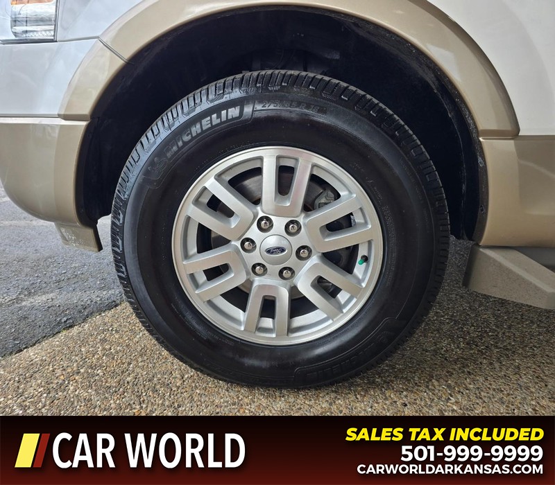 Ford Expedition Vehicle Full-screen Gallery Image 6