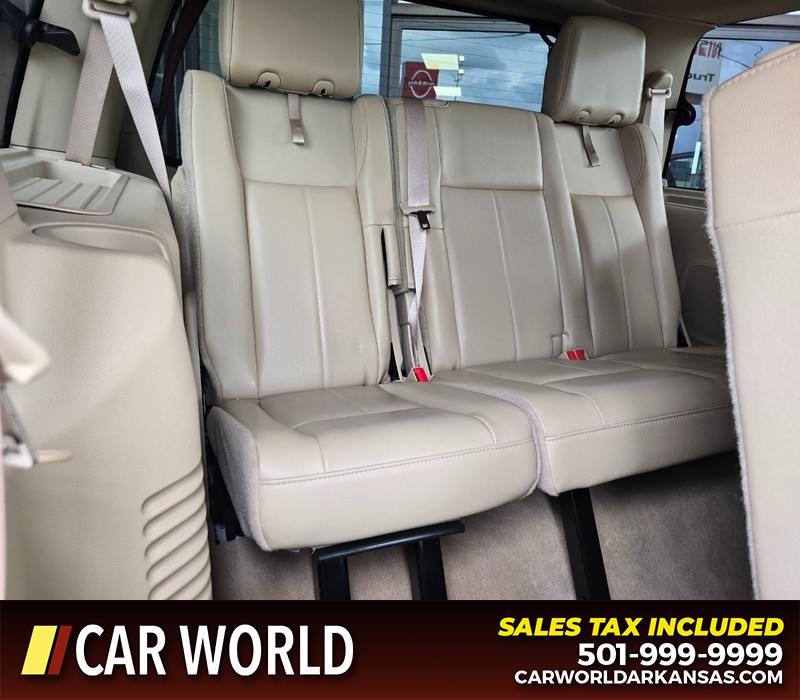 Ford Expedition Vehicle Full-screen Gallery Image 14