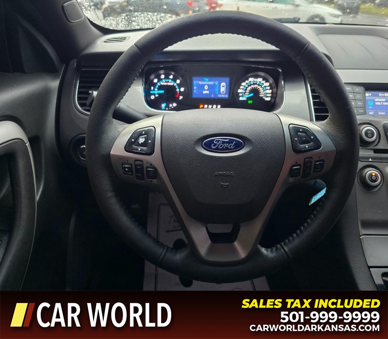 Ford Taurus Vehicle Full-screen Gallery Image 16