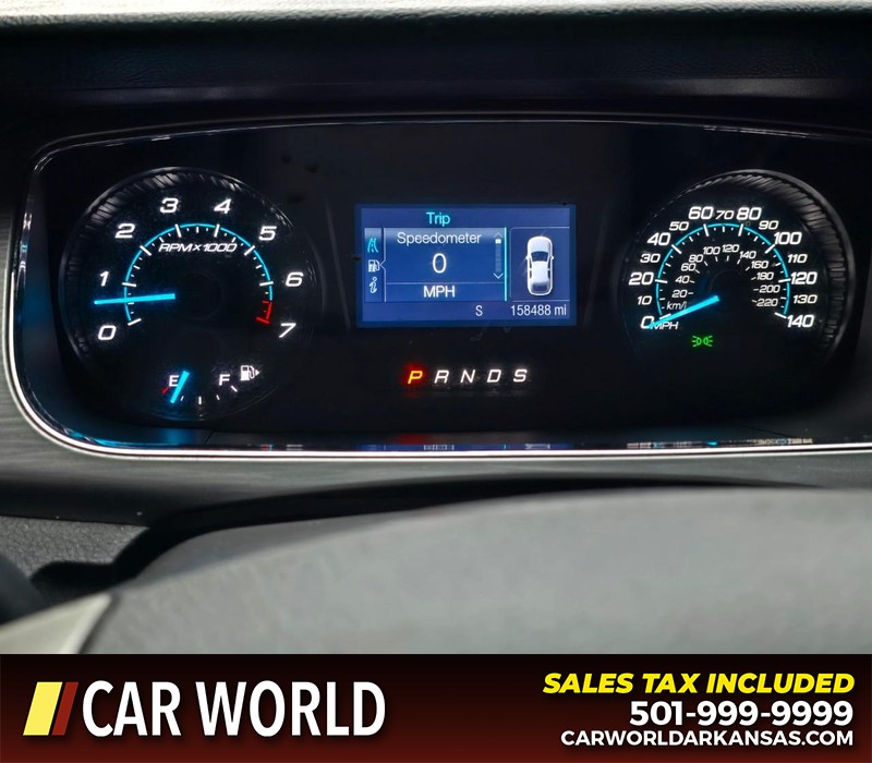 Ford Taurus Vehicle Full-screen Gallery Image 18