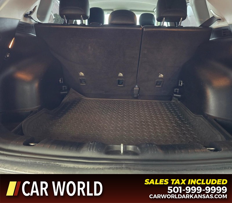 Jeep Compass Vehicle Full-screen Gallery Image 13