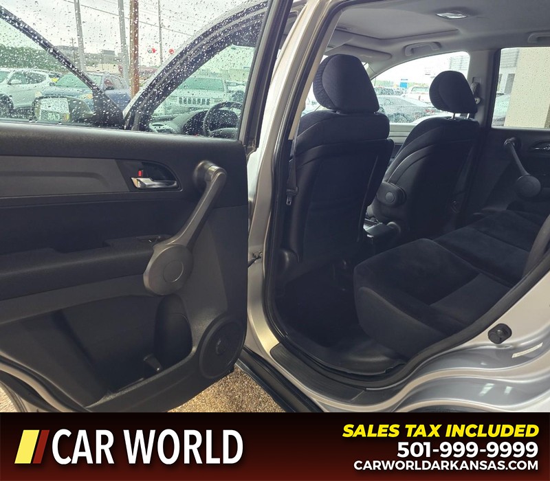 Honda CR-V Vehicle Full-screen Gallery Image 9