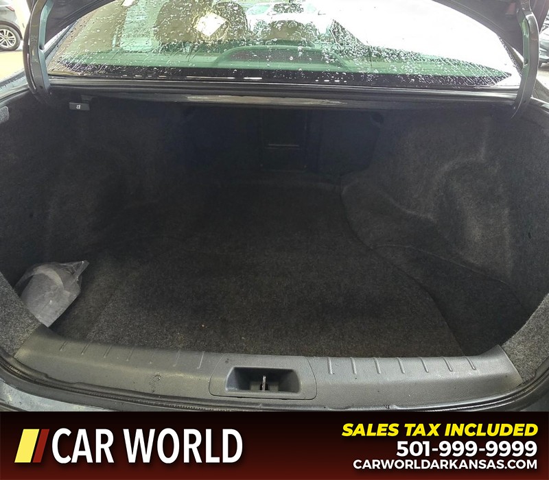 Honda Accord Sedan Vehicle Full-screen Gallery Image 13