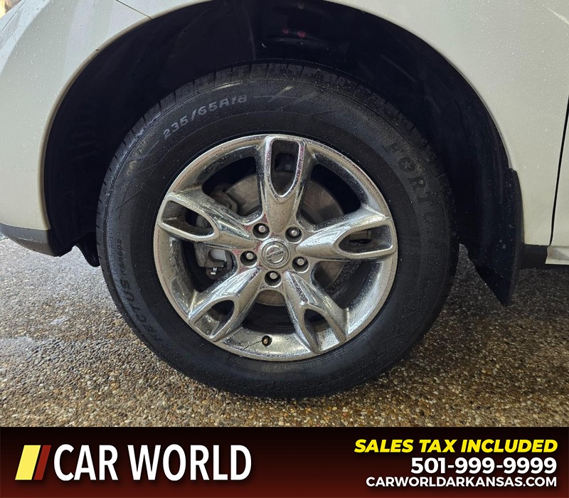 Nissan Murano Vehicle Full-screen Gallery Image 6