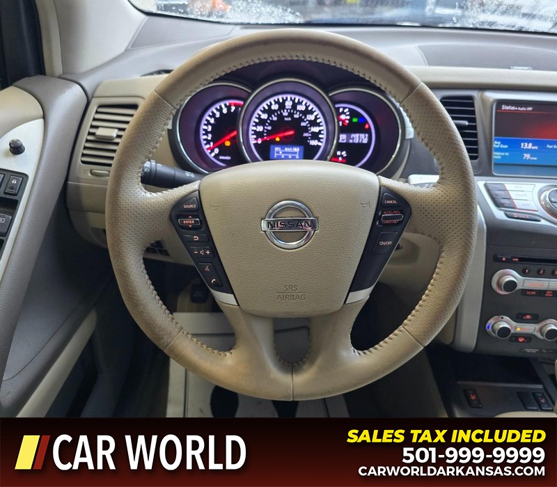 Nissan Murano Vehicle Full-screen Gallery Image 15