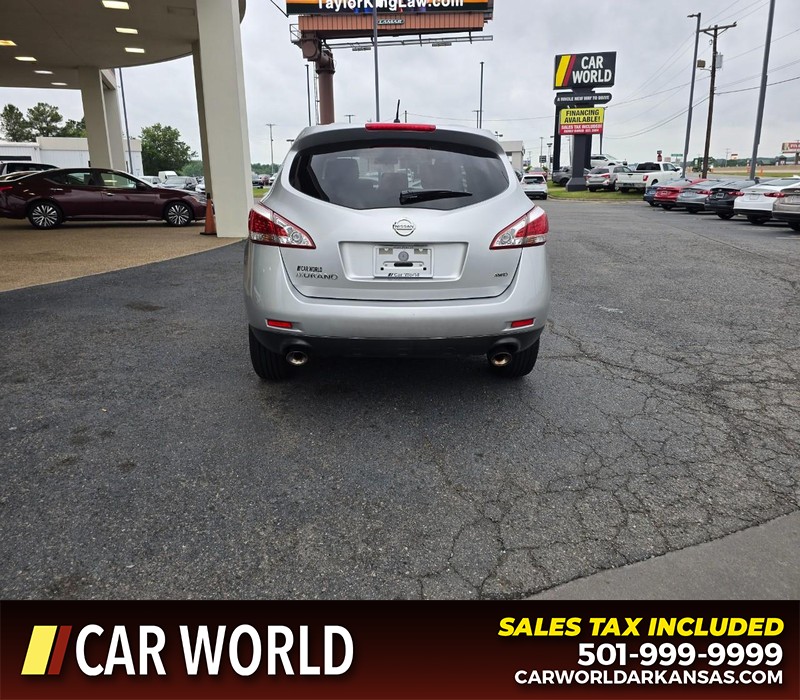 Nissan Murano Vehicle Full-screen Gallery Image 5