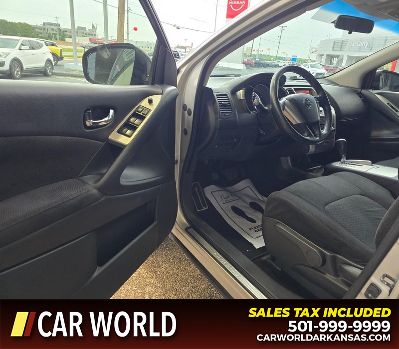 Nissan Murano Vehicle Full-screen Gallery Image 7