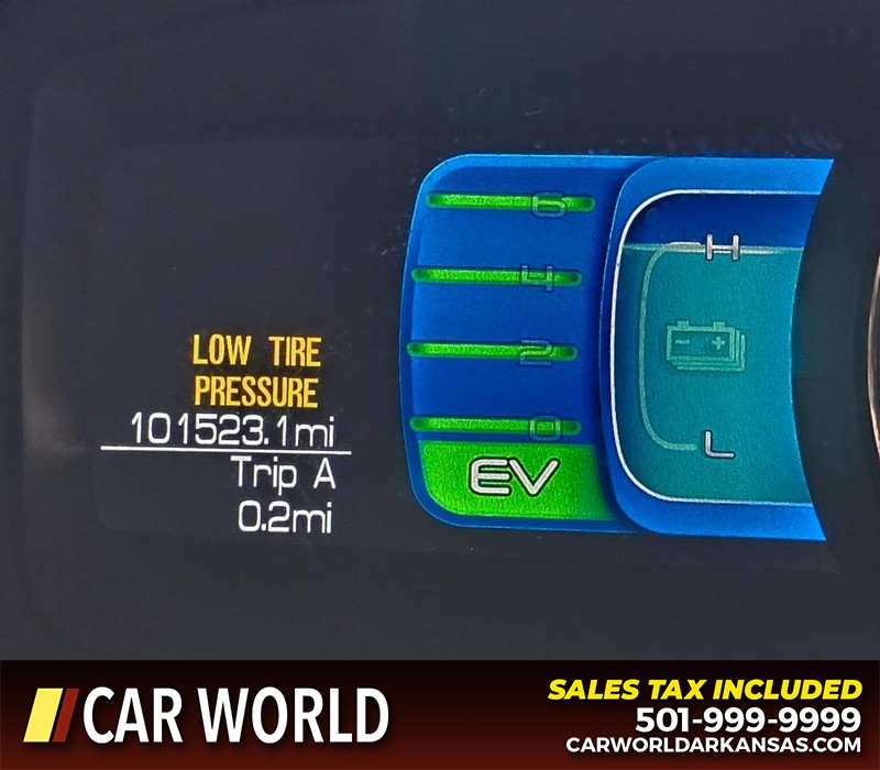 Ford Fusion Vehicle Full-screen Gallery Image 15