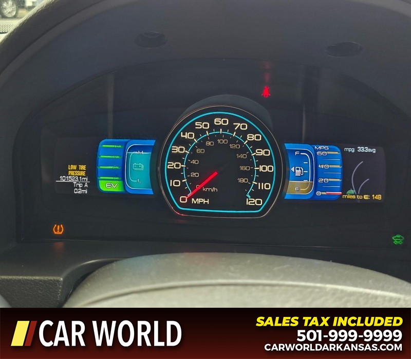 Ford Fusion Vehicle Full-screen Gallery Image 17