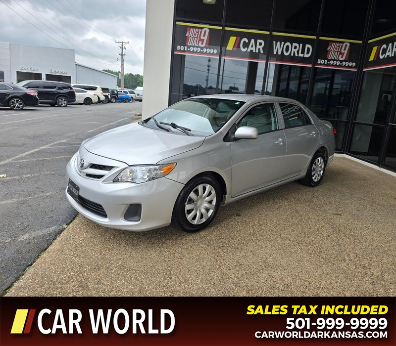 Toyota Corolla Vehicle Full-screen Gallery Image 3