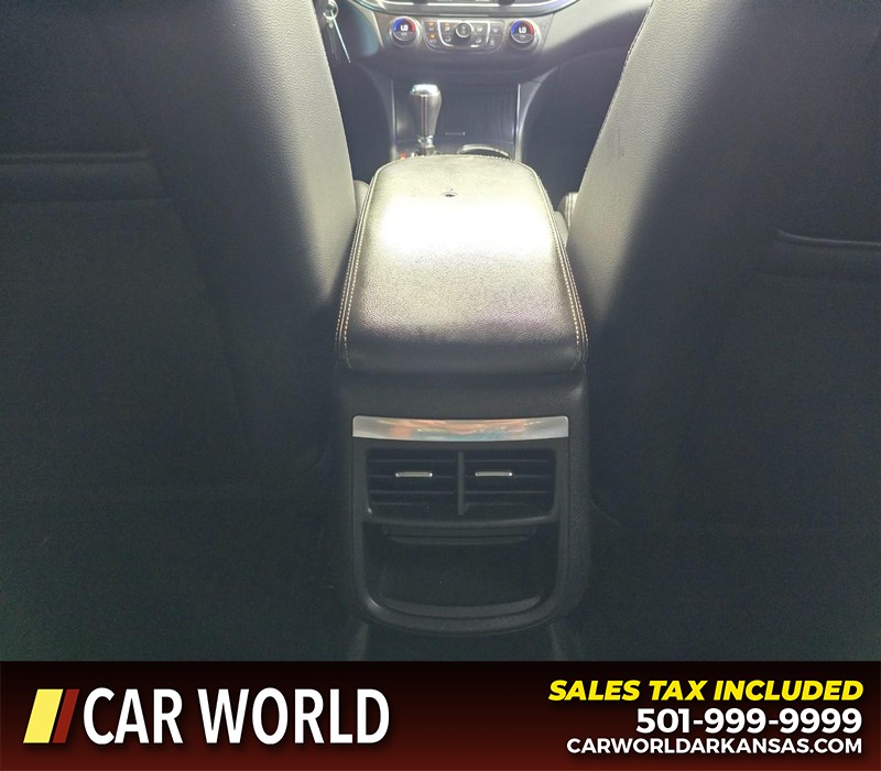 Chevrolet Impala Vehicle Full-screen Gallery Image 18