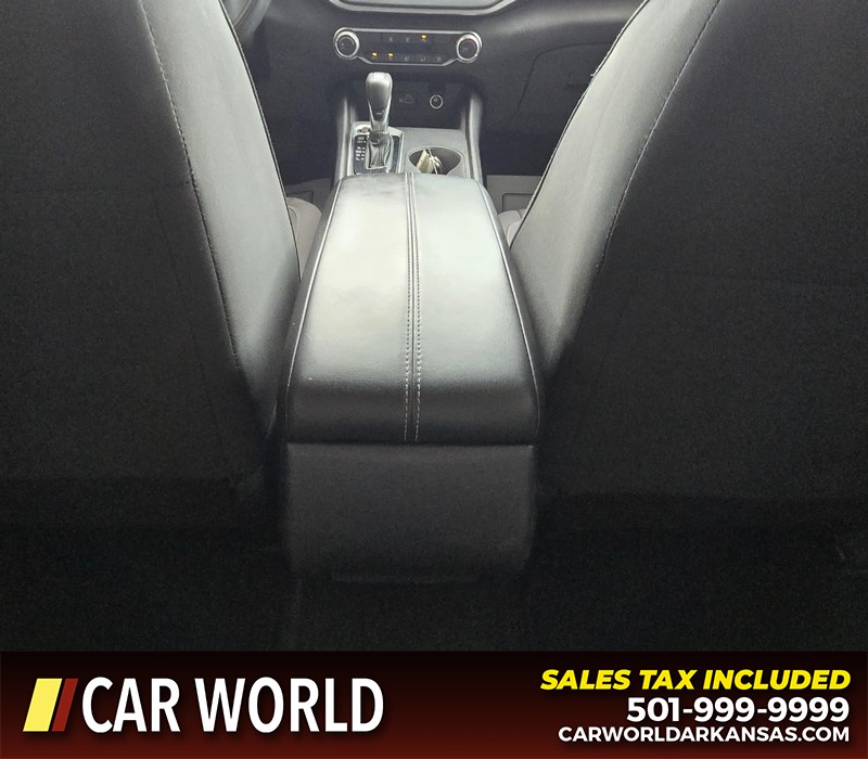 Nissan Altima Vehicle Full-screen Gallery Image 19