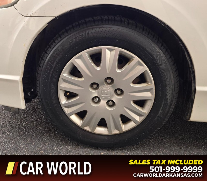 Honda Civic Sedan Vehicle Full-screen Gallery Image 6