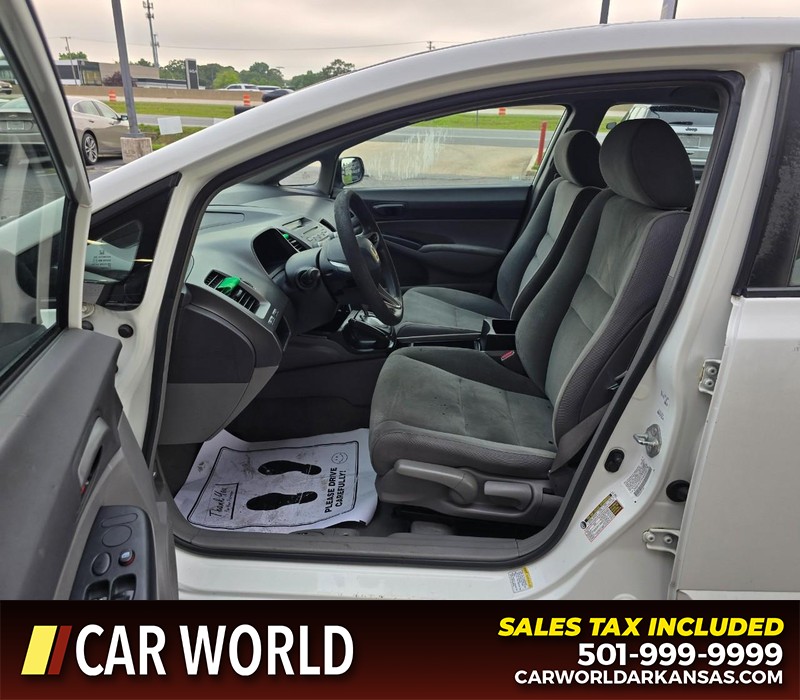 Honda Civic Sedan Vehicle Full-screen Gallery Image 8