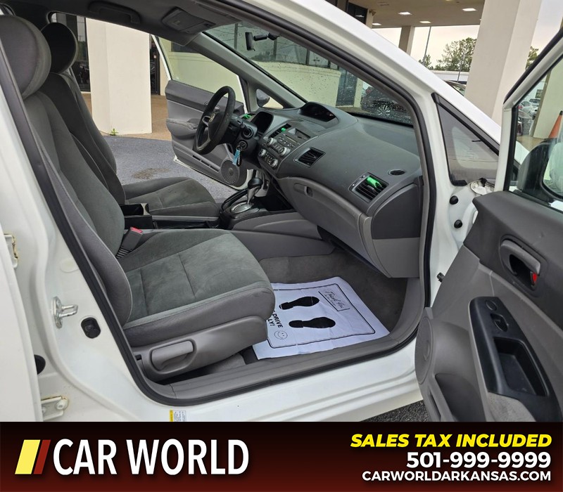 Honda Civic Sedan Vehicle Full-screen Gallery Image 11