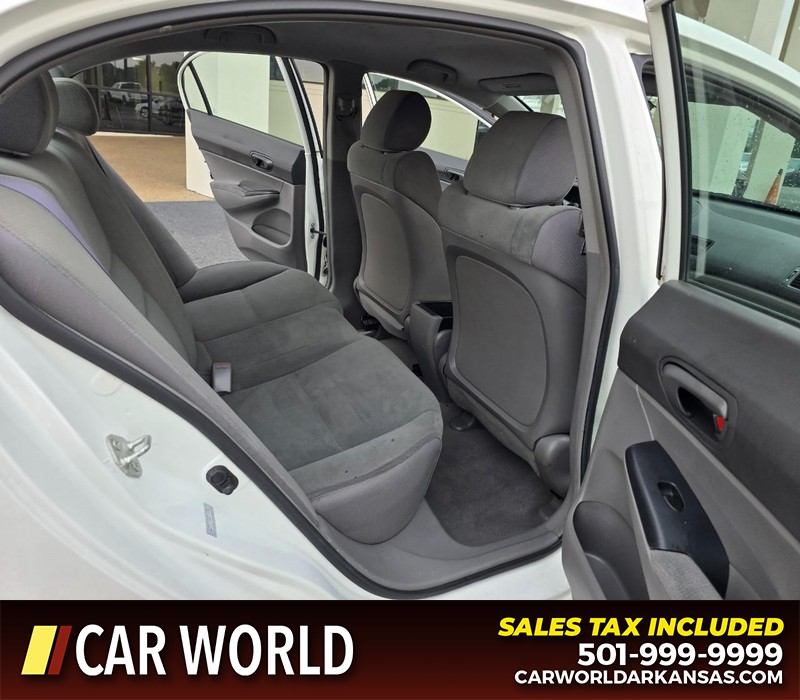 Honda Civic Sedan Vehicle Full-screen Gallery Image 12