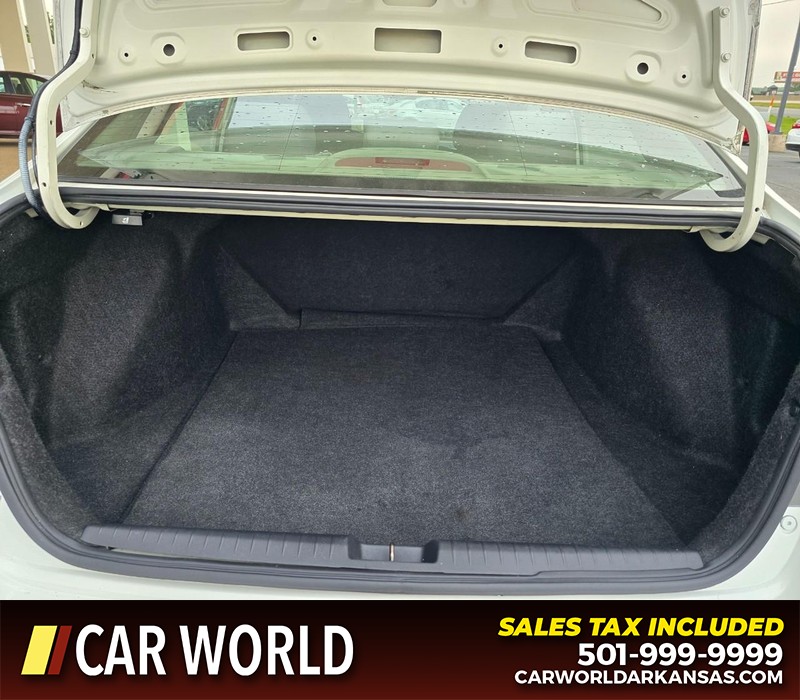 Honda Civic Sedan Vehicle Full-screen Gallery Image 13