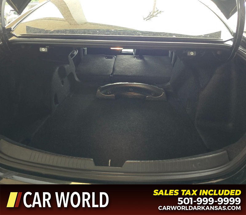 Chevrolet Malibu Vehicle Full-screen Gallery Image 14